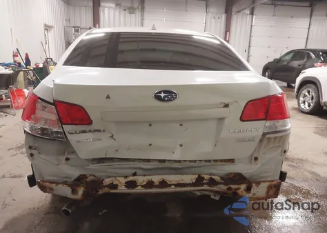 2013 Subaru Legacy 2.5I Limited z USA, uszkodzony, nr VIN 4S3BMBJ63D3002132